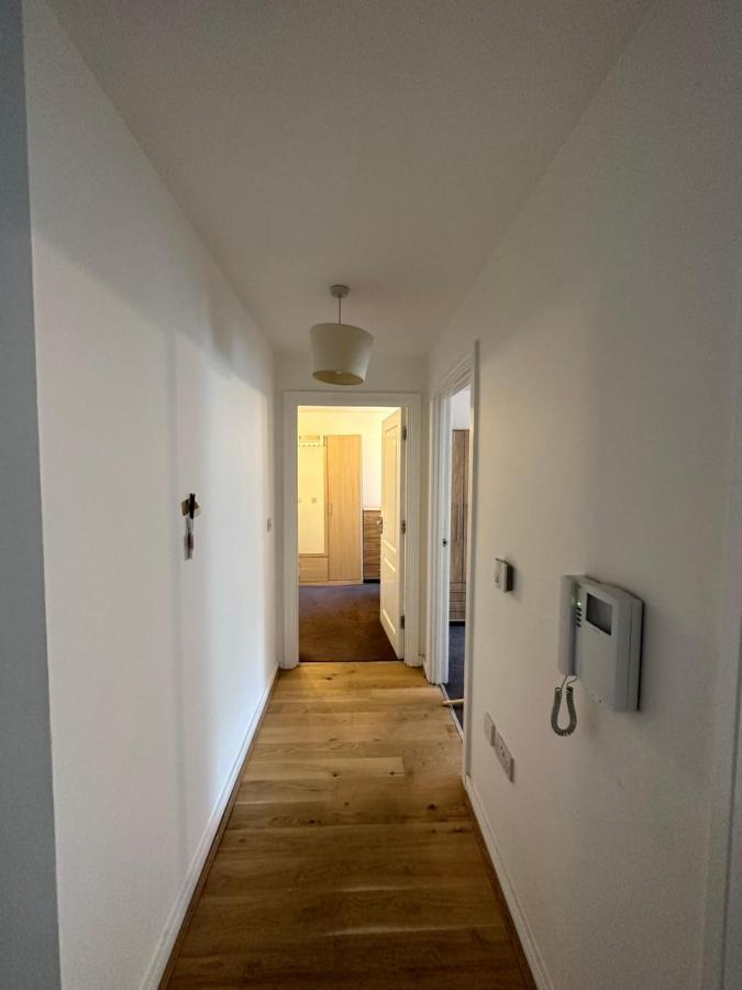 New Build 2 Bedroom With 2 Bath In Londres Exterior foto