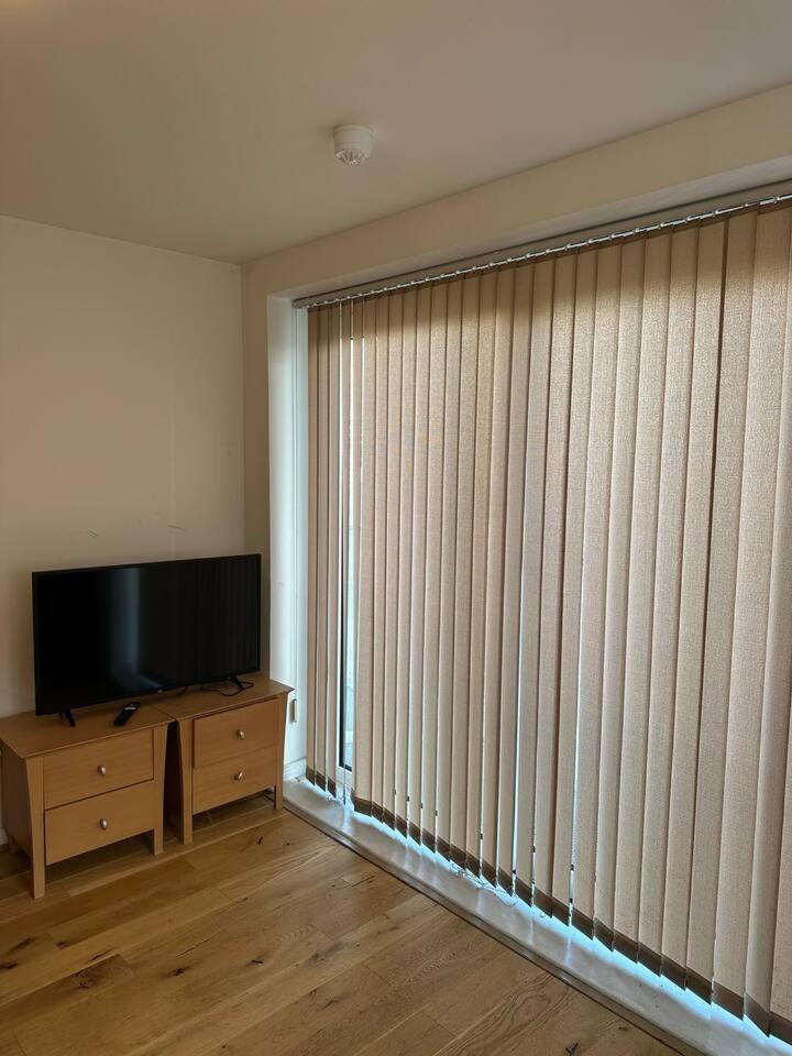 New Build 2 Bedroom With 2 Bath In Londres Exterior foto